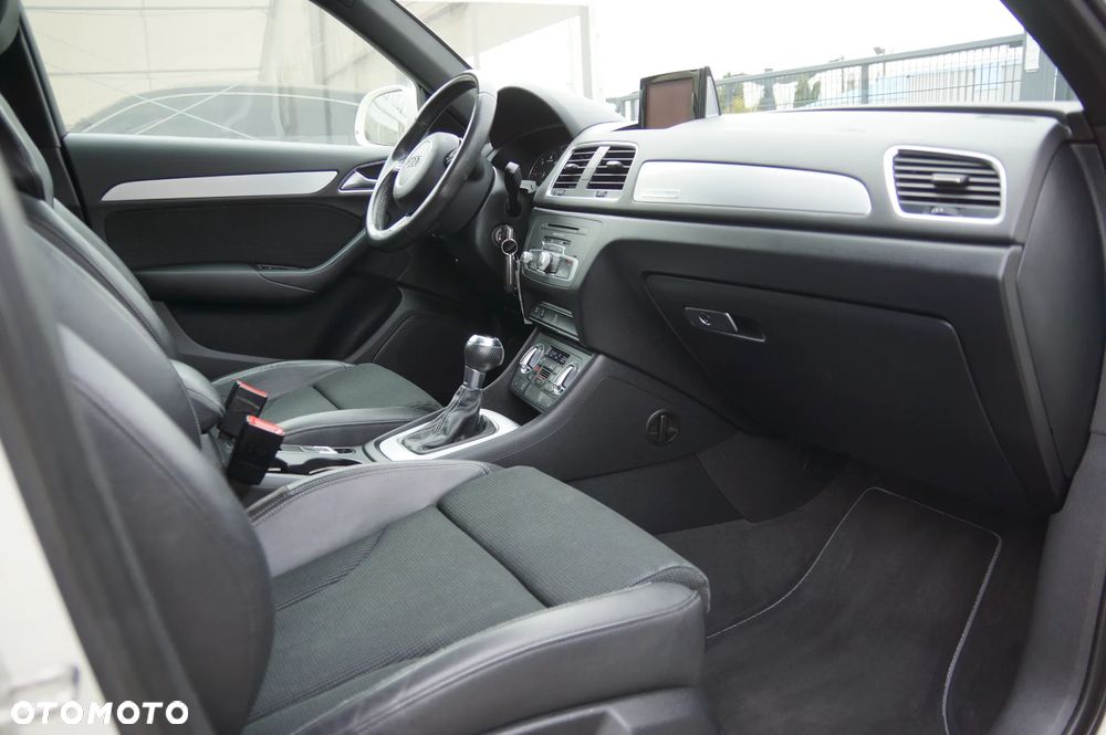 Audi Q3 2.0 TDI Quattro S tronic - 27