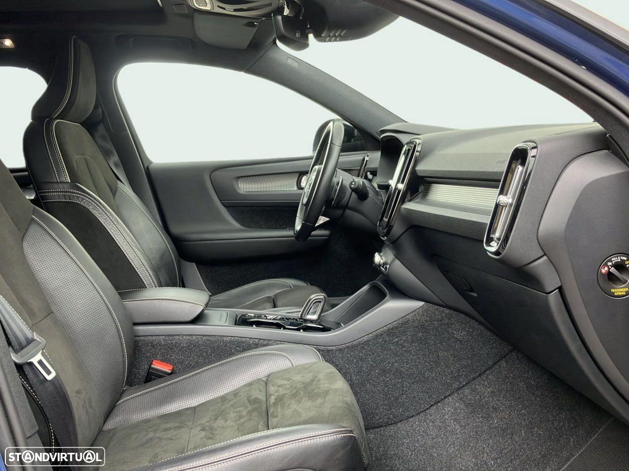 Volvo XC 40 2.0 D3 R-Design Geartronic - 14