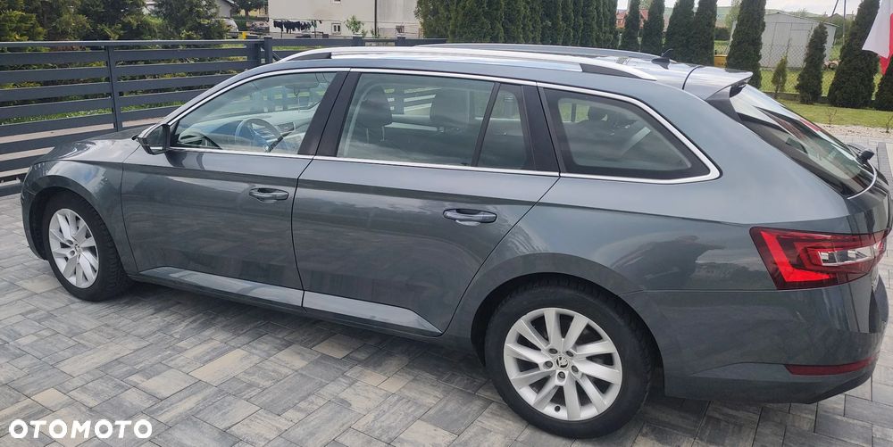 Skoda Superb 2.0 TDI Ambition DSG - 4