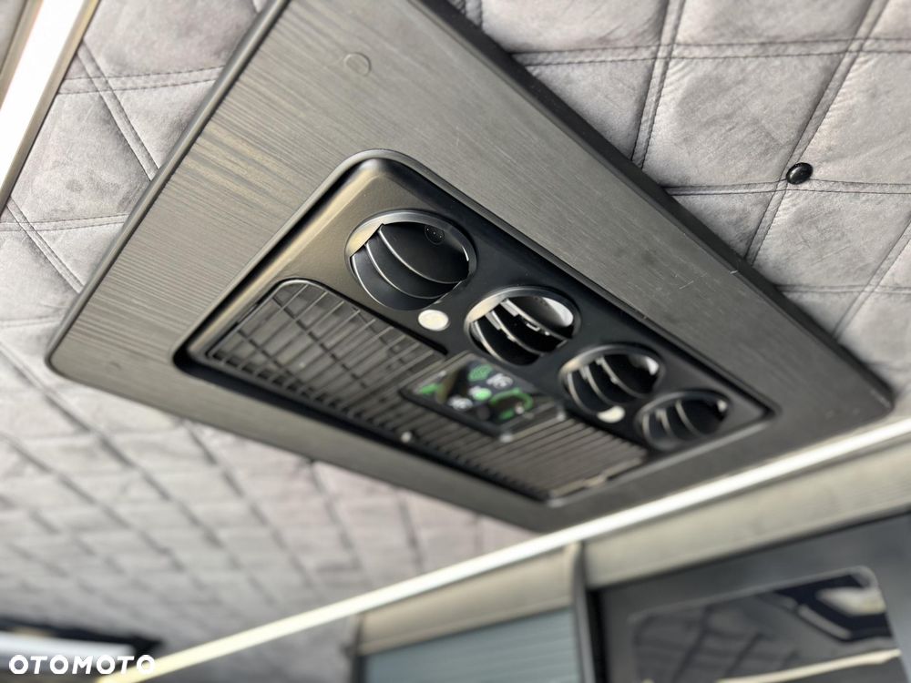 Mercedes-Benz Sprinter - 20