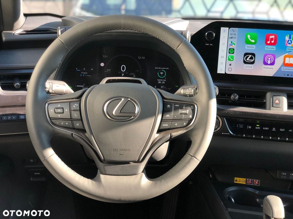 Lexus UX 300h F Sport Design - 14