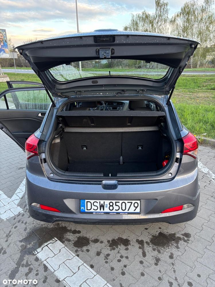 Hyundai i20 1.2 GO - 10