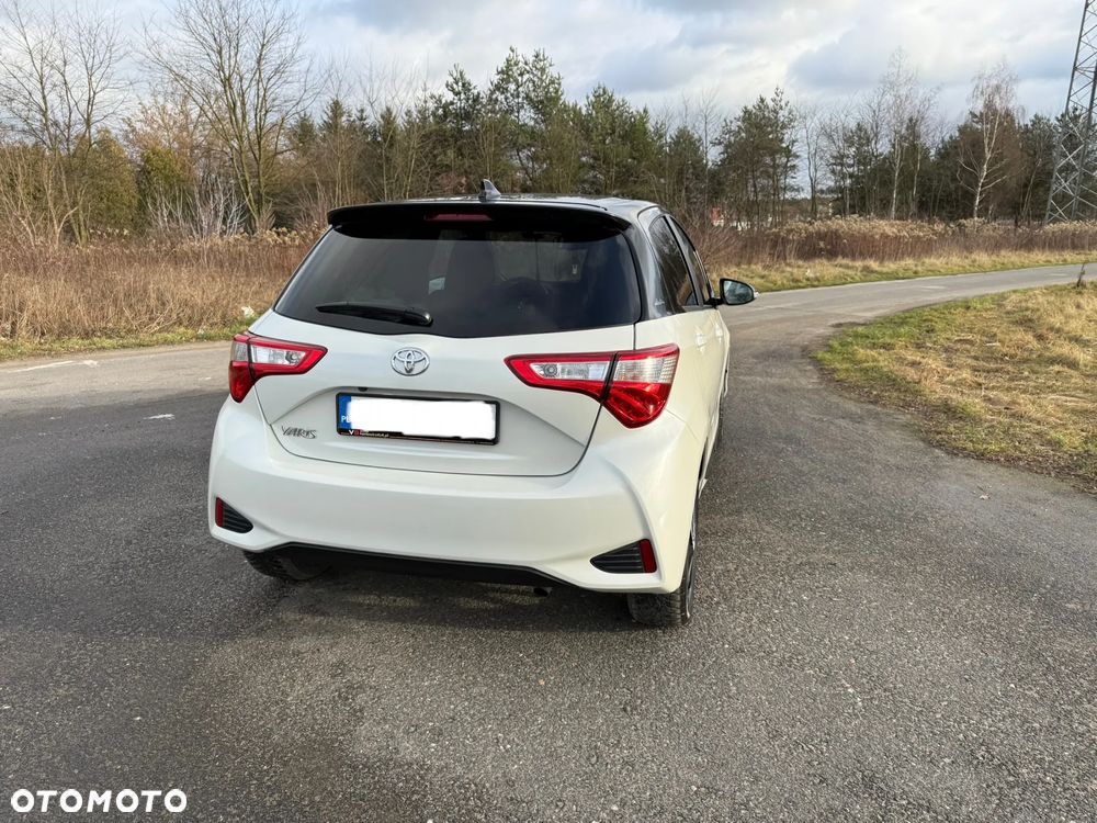Toyota Yaris 1.5 Premium CVT - 5