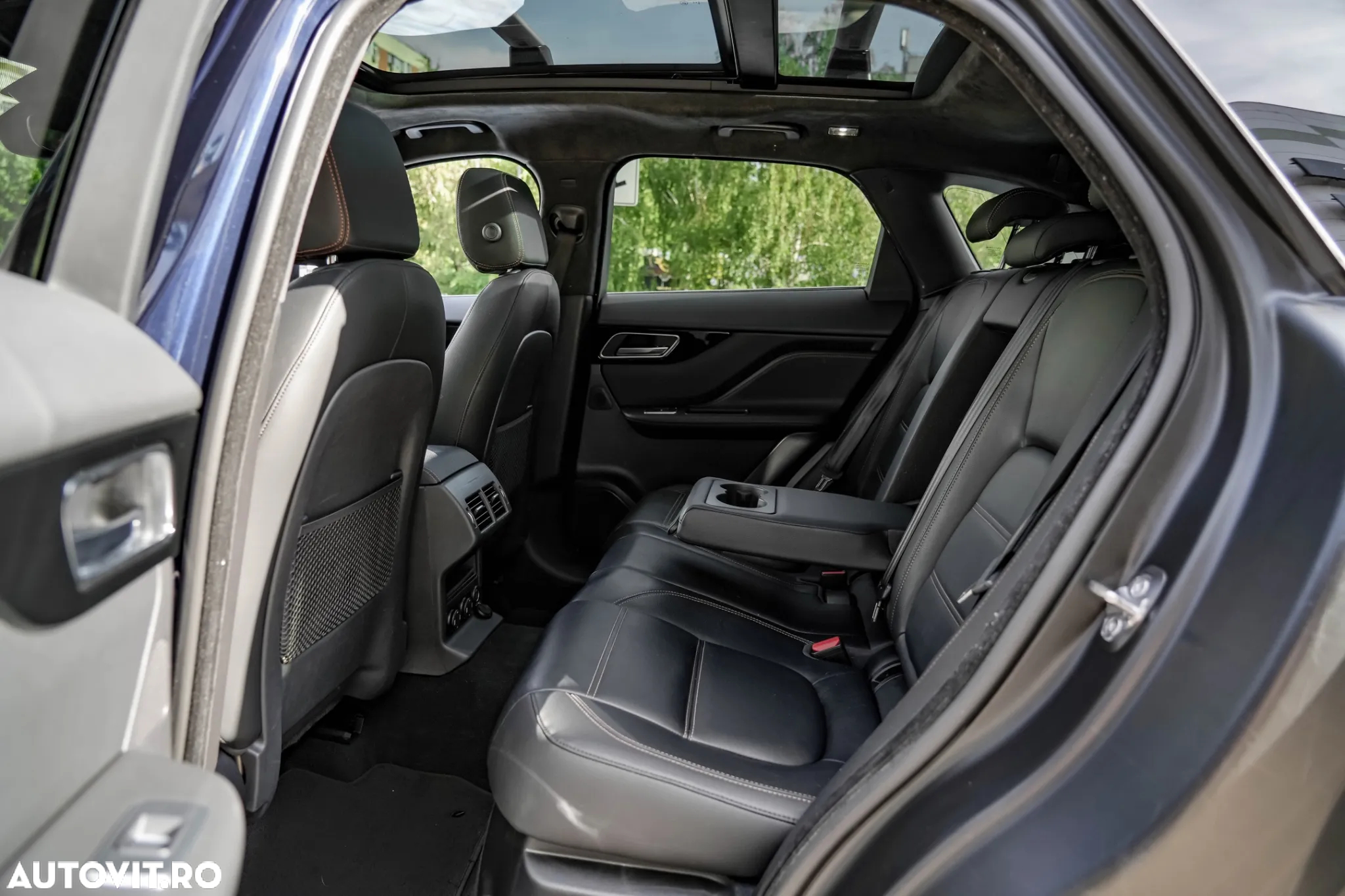 Jaguar F-Pace - 9