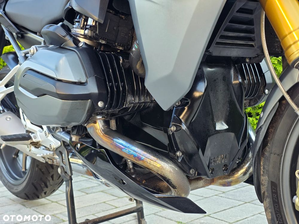 BMW R - 8