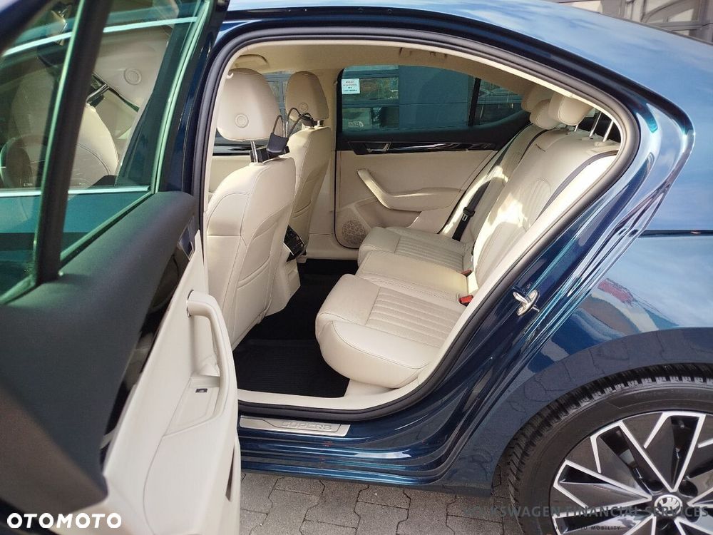 Skoda Superb 2.0 TDI SCR L&K DSG - 6