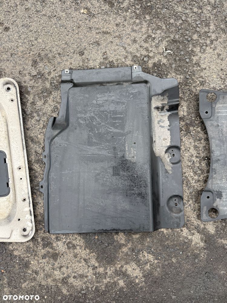OSŁONA osłony pod auto silnik skrzynie BMW x3 e83 3 części ! Komplet - 3