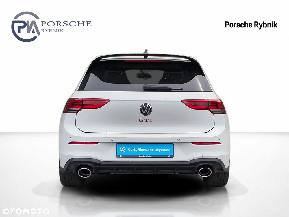 Volkswagen Golf - 5