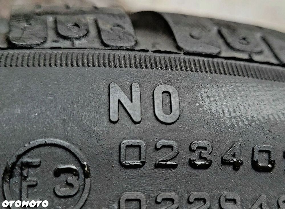 2x Pirelli Sottozero Winter 240 Serie II 245/35R20 91V Z570A - 9