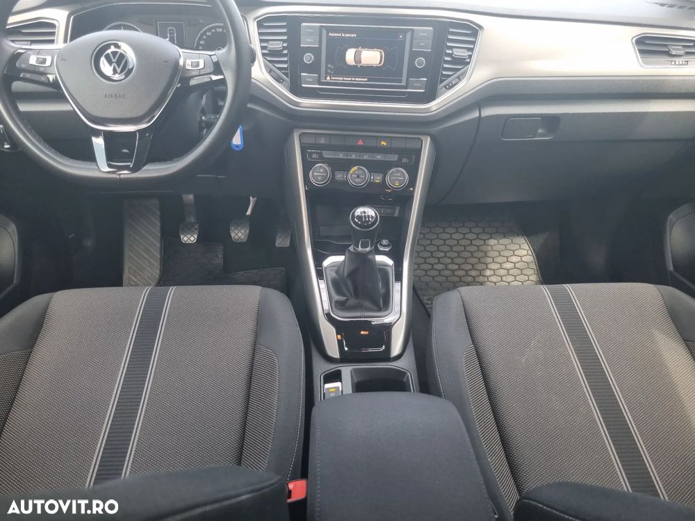 Volkswagen T-Roc - 10