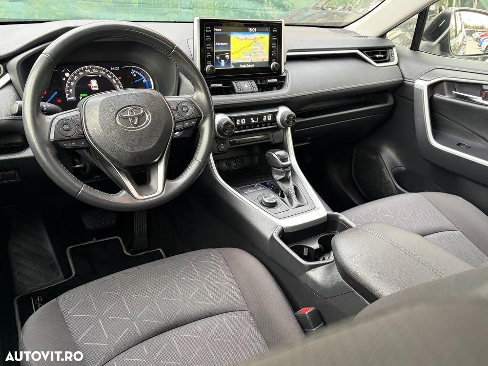 Toyota RAV4 - 7