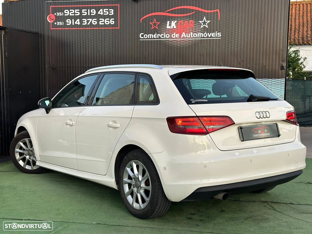 Audi A3 Sportback 1.6 TDI Attraction - 3