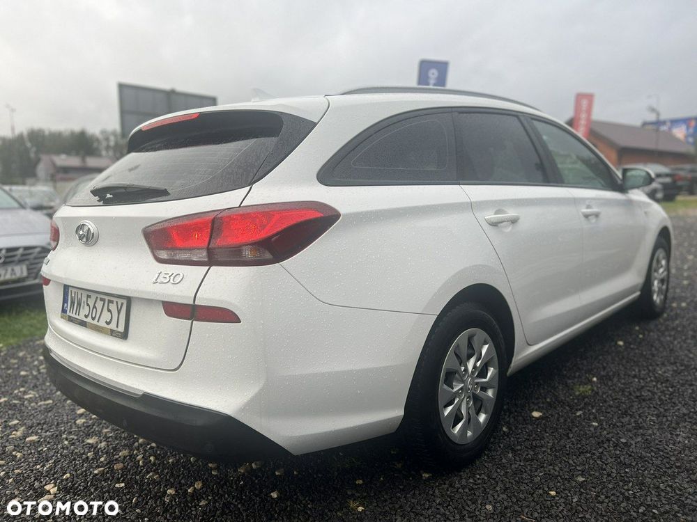 Hyundai i30 1.6 D Classic + - 6
