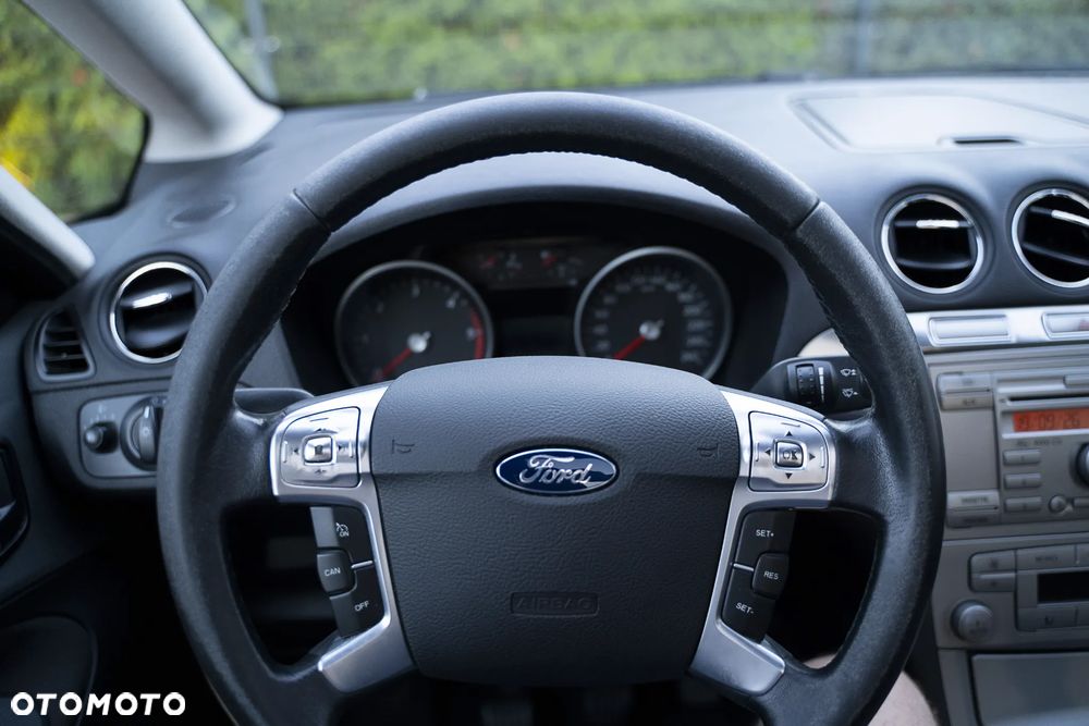 Ford S-Max 2.0 TDCi Titanium - 24