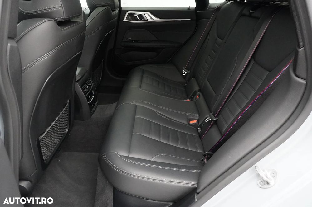 BMW M4 M440i xDrive AT MHEV - 10