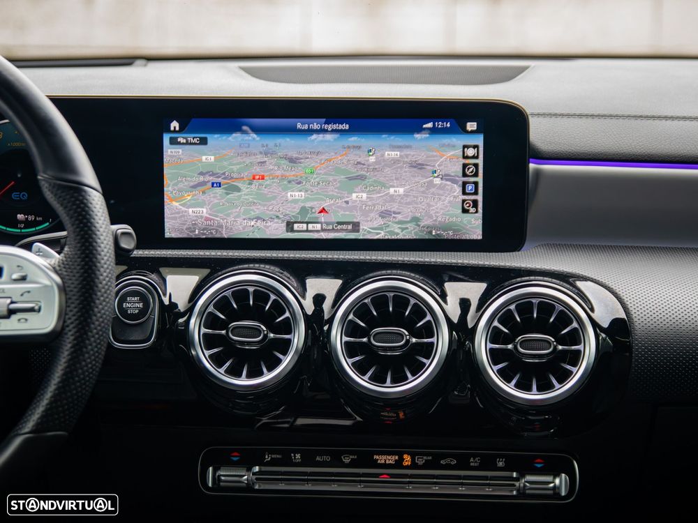 Mercedes-Benz A 250 e 8G-DCT AMG Line - 33