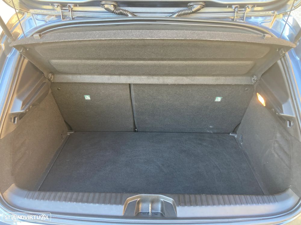 Renault Clio TCe 100 INTENS - 33