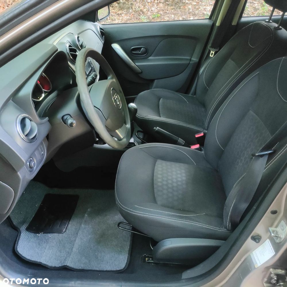 Dacia Logan dCi 90 S&S Celebration - 8