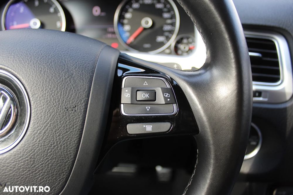 Volkswagen Touareg 3.0 V6 TDI BMT - 20