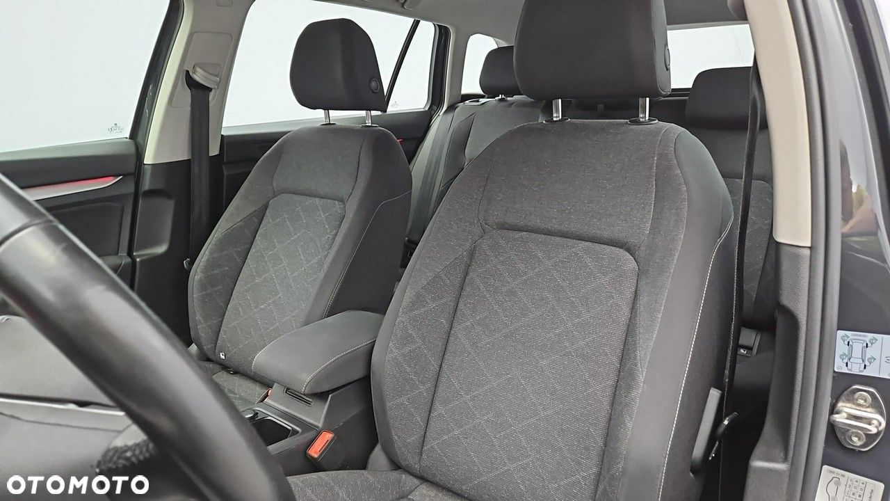 Volkswagen Golf VIII 2.0 TDI Life - 11