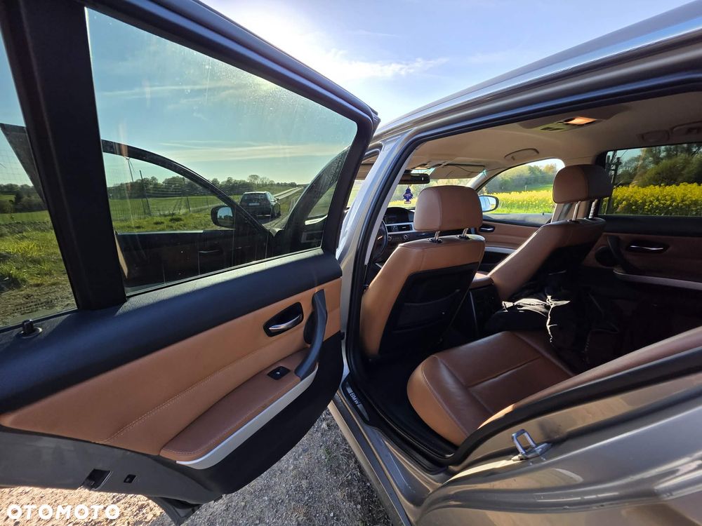 BMW Seria 3 320d Efficient Dynamics Luxury Line - 5