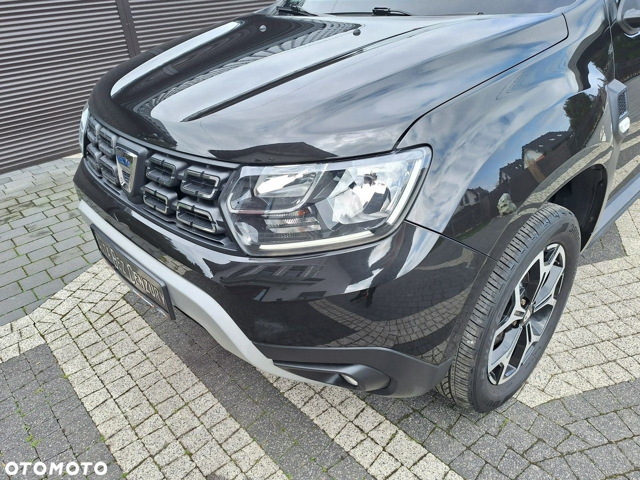 Dacia Duster 1.6 SCe Prestige - 24