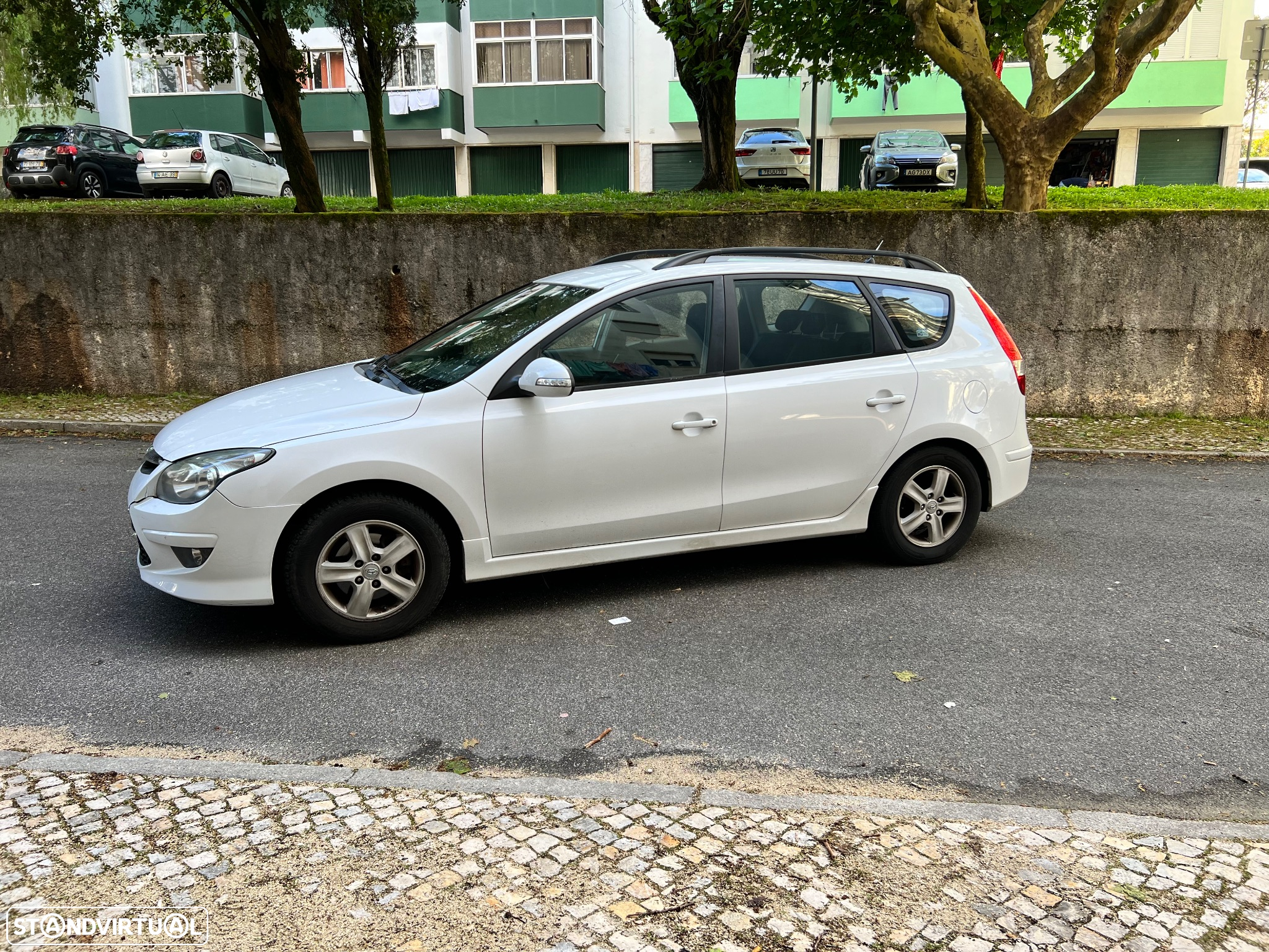 Hyundai i30 CW 1.6 CRDi Blue Comfort - 2