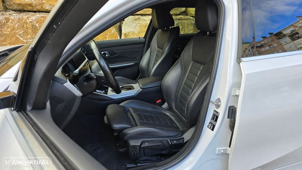 BMW 318 d Touring Line Sport Auto - 49