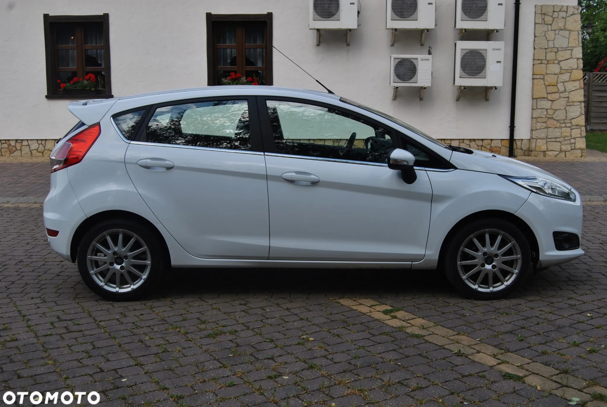 Ford Fiesta 1.0 EcoBoost Start-Stop Titanium - 17