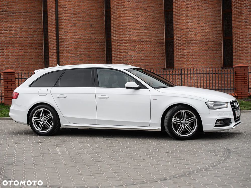 Audi A4 Avant 2.0 TDI DPF quattro S line Sportpaket - 2