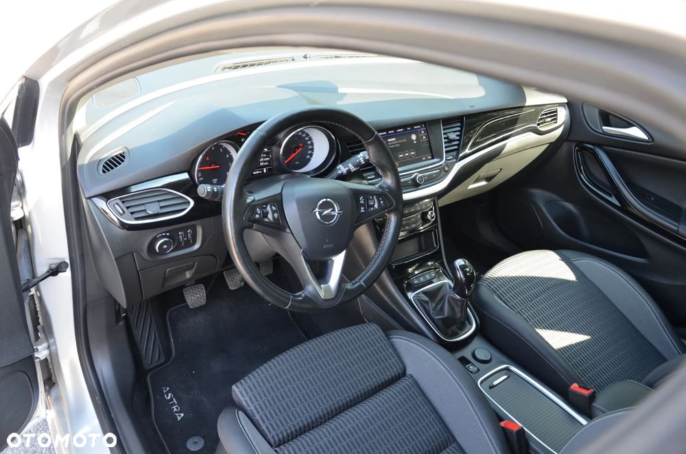 Opel Astra 1.2 T GS S&S - 22
