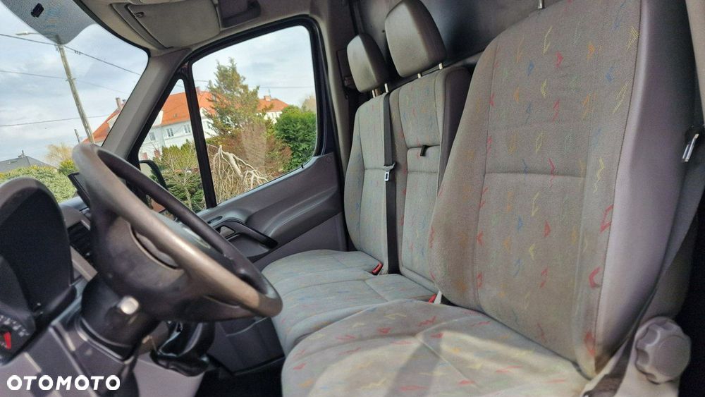 Volkswagen Crafter - 13