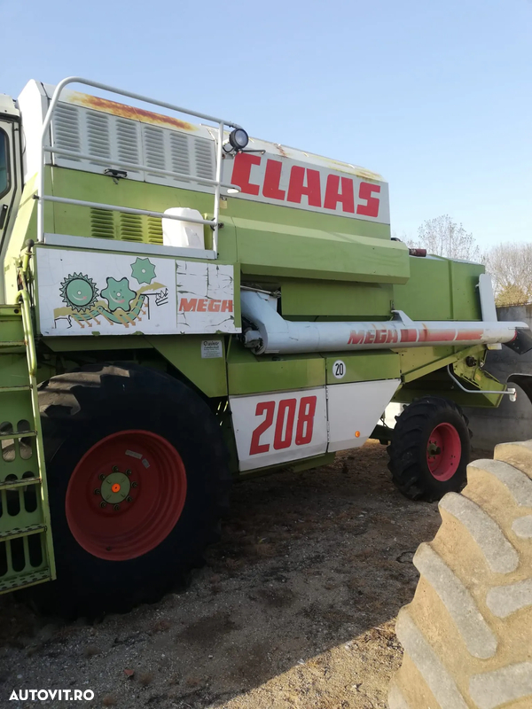 Claas MEGA 208