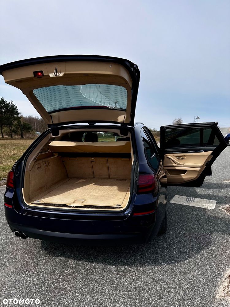BMW Seria 5 525d - 7