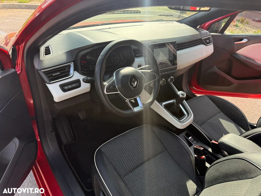 Renault Clio V TCe 90 Techno - 15