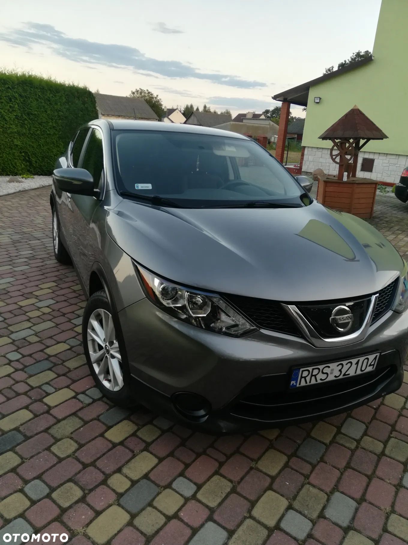 Nissan Qashqai - 1