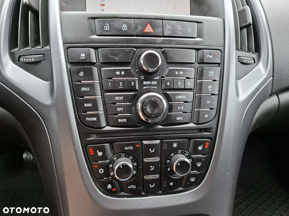 Opel Astra 1.4 Turbo - 21
