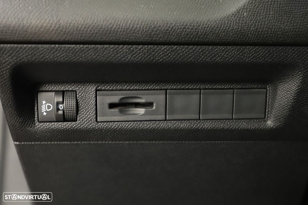 Peugeot 308 1.2 PureTech Allure - 18