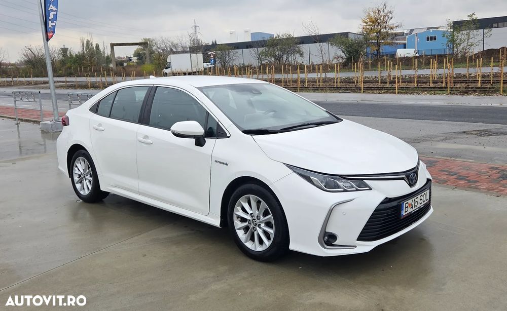 Toyota Corolla 1.8 HSD Dynamic - 8