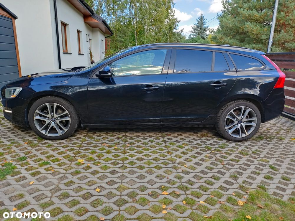 Volvo V60 D3 Base - 3