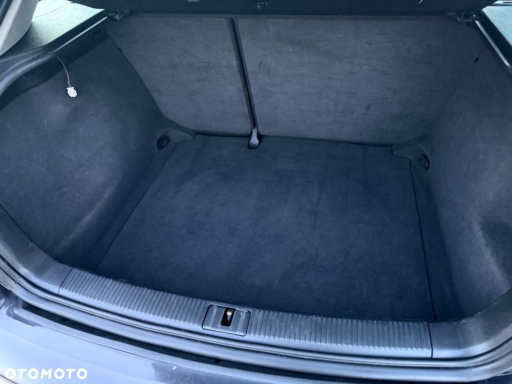 Audi A3 Sportback 2.0 TDI Ambiente - 12