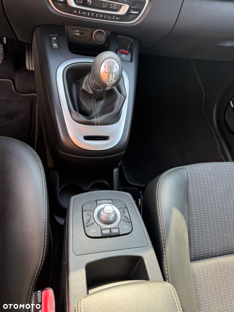 Renault Scenic 1.4 16V TCE Bose Edition - 20