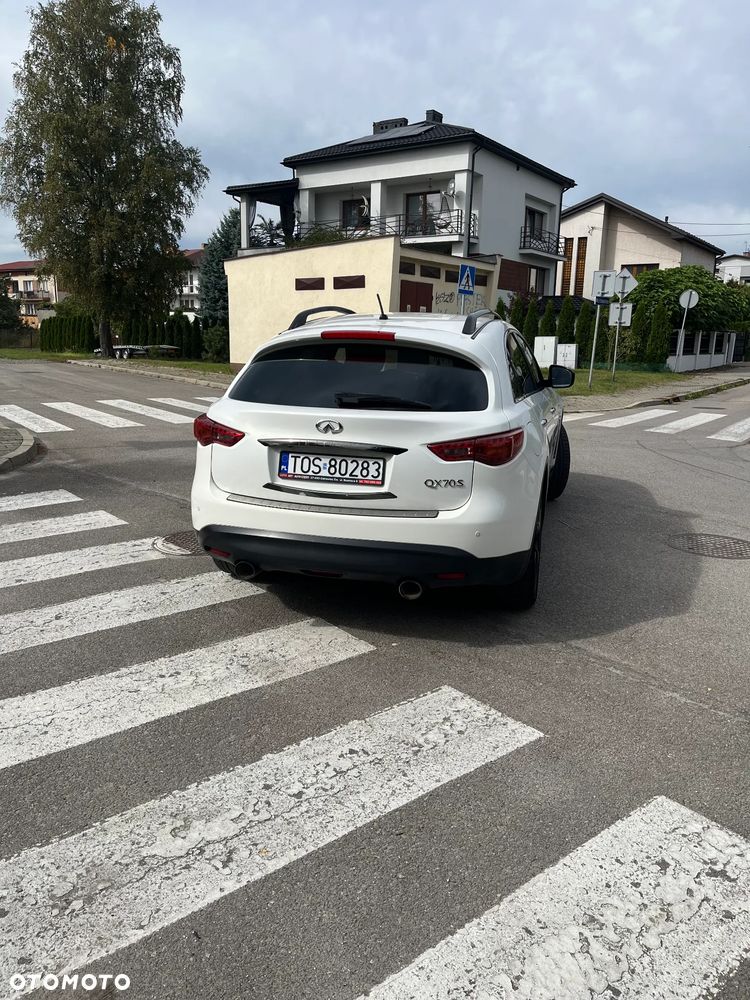 Infiniti QX70 3.0d S Premium - 6