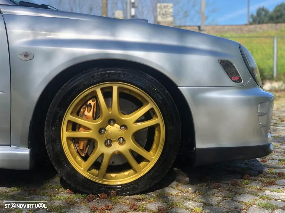 Subaru Impreza Sedan 2.0 WRX STi - 31