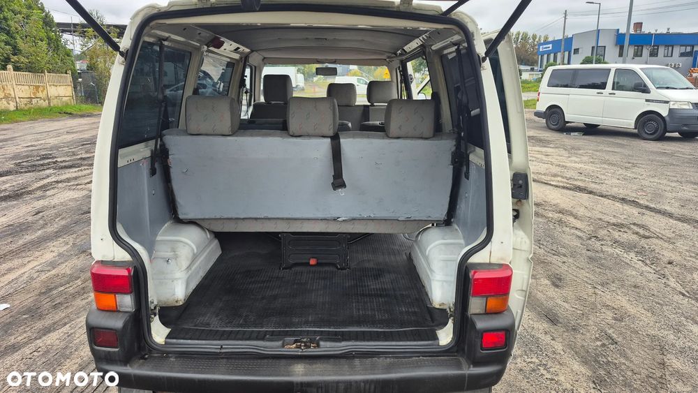 Volkswagen Transporter - 13