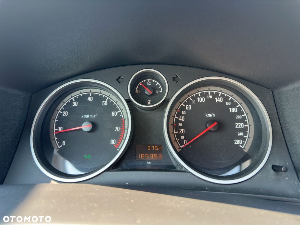 Opel Astra 1.6 - 9