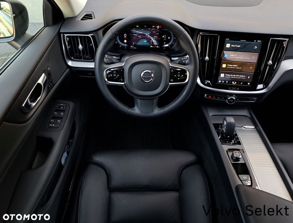 Volvo V60 Cross Country - 14
