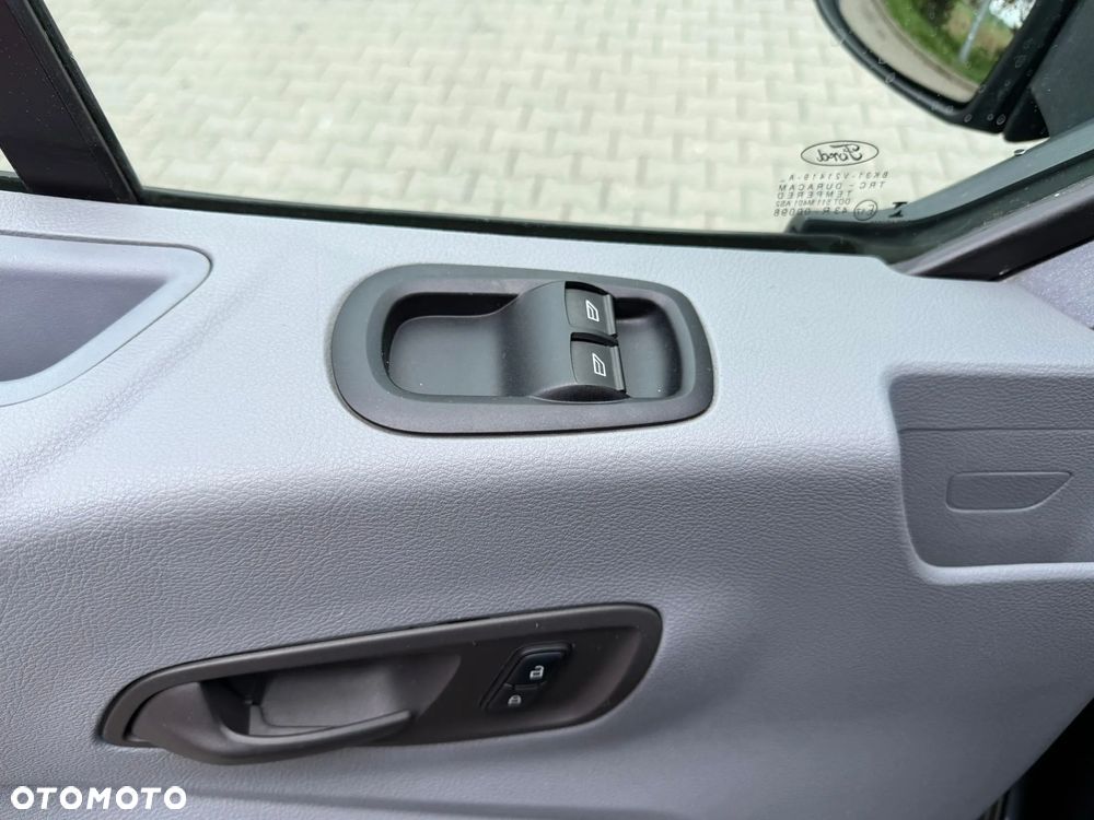 Ford Transit - 8