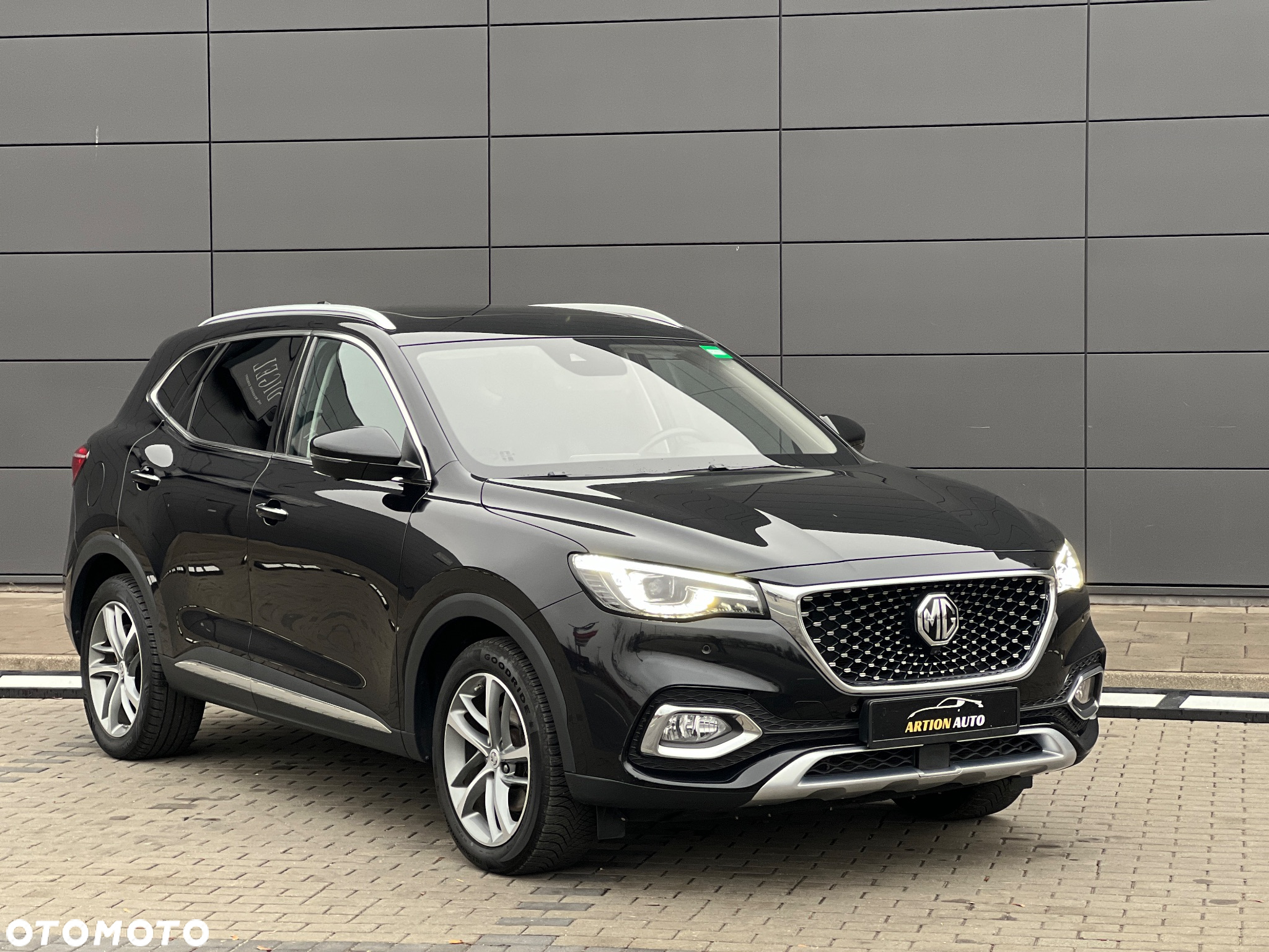 MG EHS 1.5T-GDI PHEV Luxury - 2