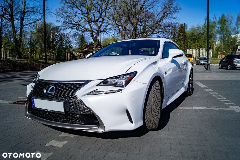 Lexus RC 200t / 300 F Sport - 4